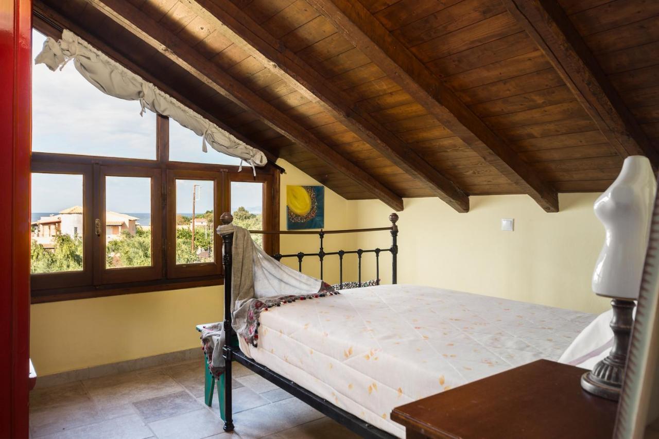 Beachfront Villa Meliti Ágios Matthaíos Extérieur photo
