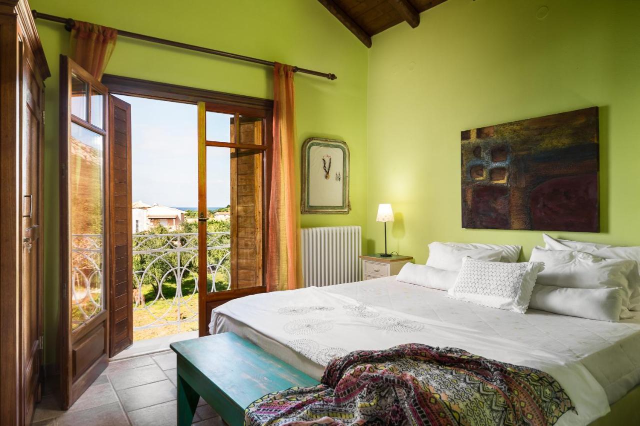 Beachfront Villa Meliti Ágios Matthaíos Extérieur photo